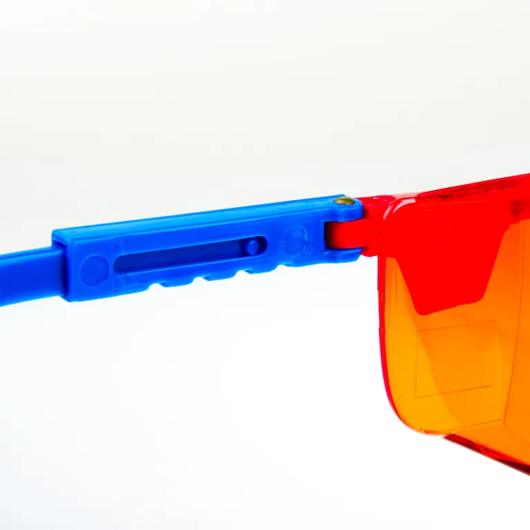 РОСОМЗ / Защитные очки О37 UNIVERSAL TITAN (2-2 PL)