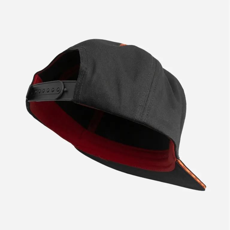 Brodeks / Бейсболка Brodeks KM131