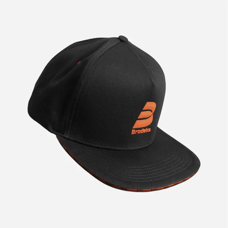 Brodeks / Бейсболка Brodeks KM131