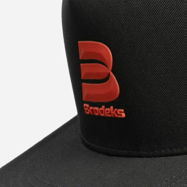 Brodeks / Бейсболка Brodeks KM131