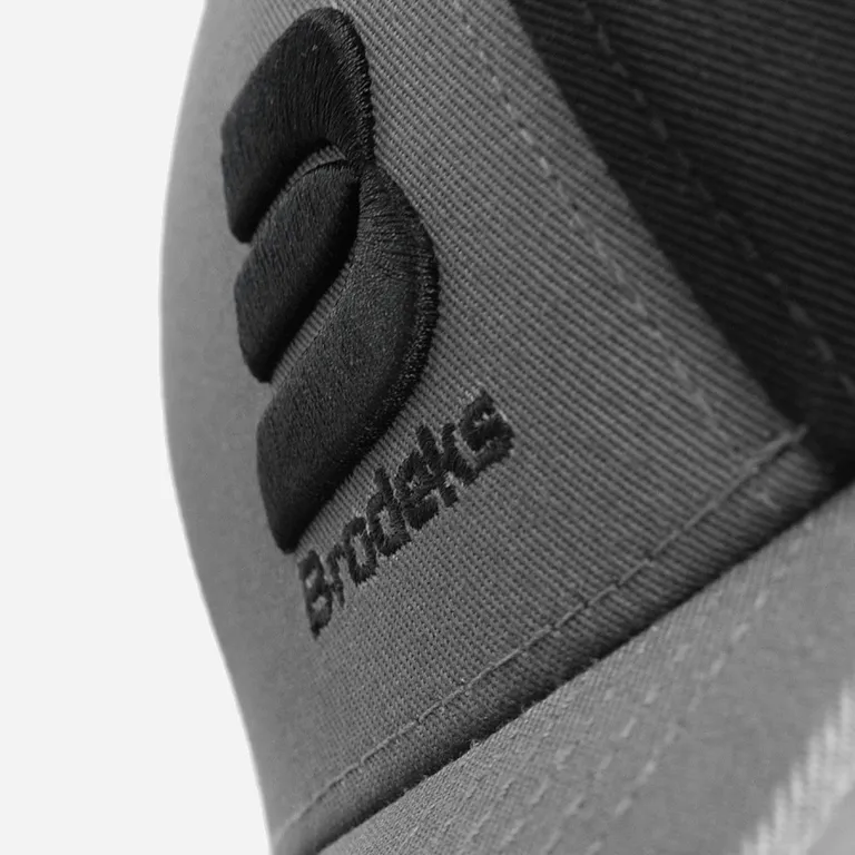 Brodeks / Бейсболка Brodeks KM130