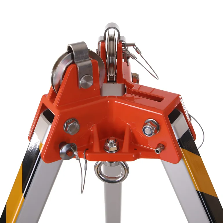 Alpsafe / Переносной штатив-тренога «АТЛАНТ» с лебедкой 30 метров