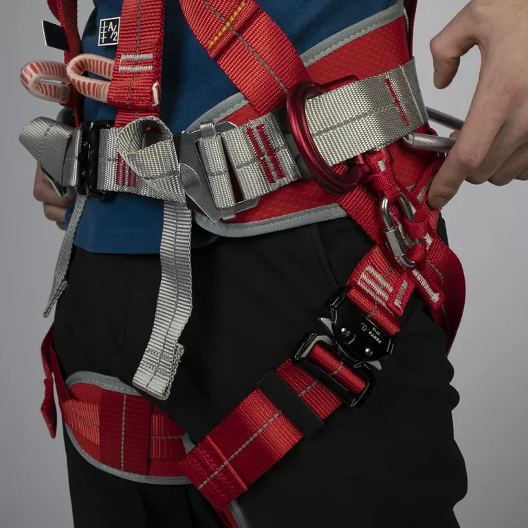 Vento / Страховочная привязь "Профи Энерго"