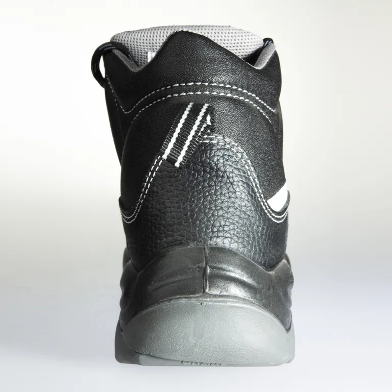 DELTA PLUS / Ботинки рабочие кожаные с металлическим подноском SAULT S3