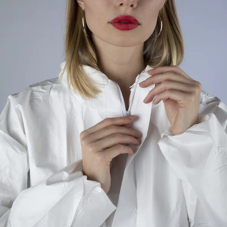 DELTA PLUS / Комбинезон защитный DT215