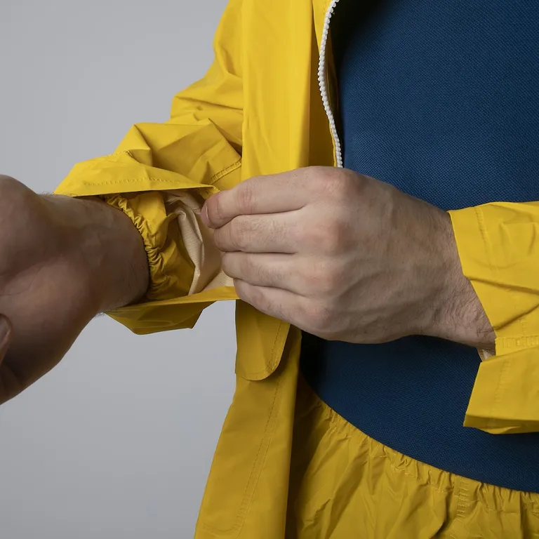 DELTA PLUS / Костюм влагозащитный EN304