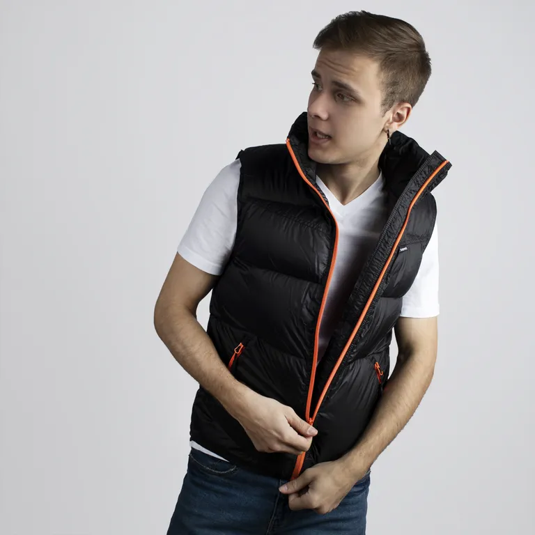 BVN travel / Жилет мужской пуховый Альпинист
