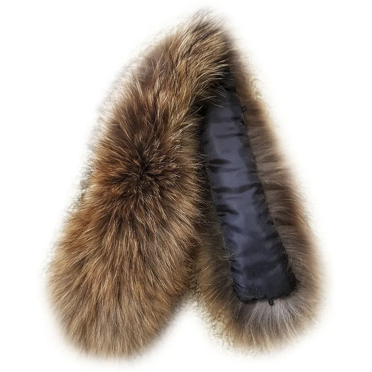 Brodeks / Опушка енот